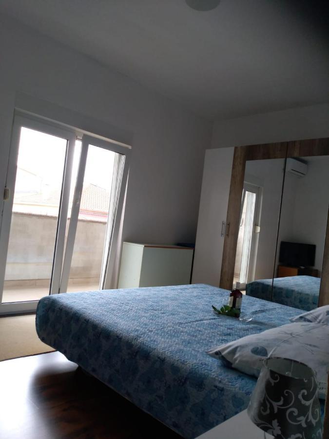 Apartmán Midnight Ražanac Exteriér fotografie