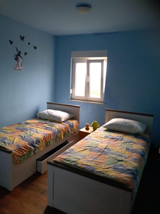 Apartmán Midnight Ražanac Exteriér fotografie